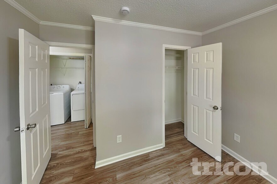 Building Photo - 10920 Faringford Ct