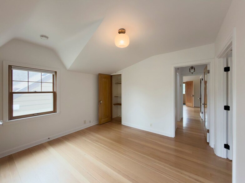 Building Photo - 5000 Cedar Ave S