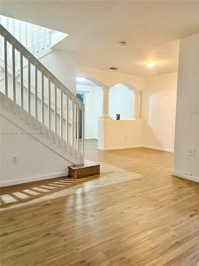 Building Photo - 2615 SE 14th Ave