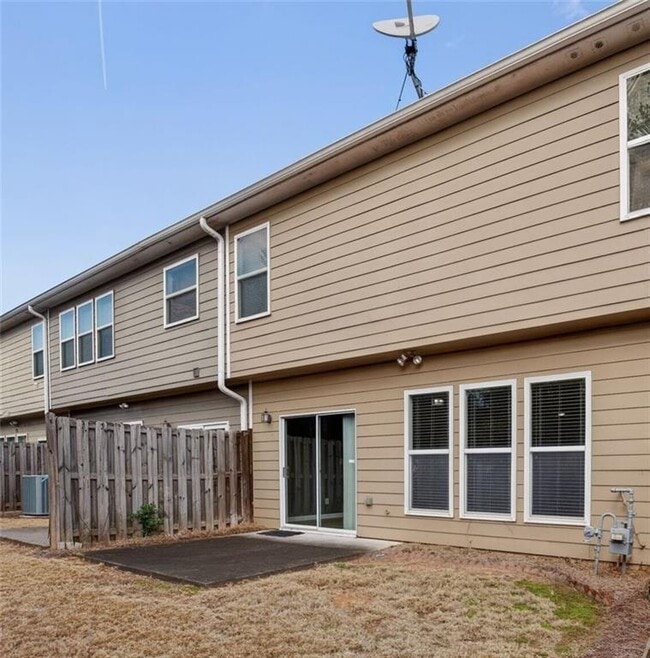 Building Photo - 1656 Granville Ct