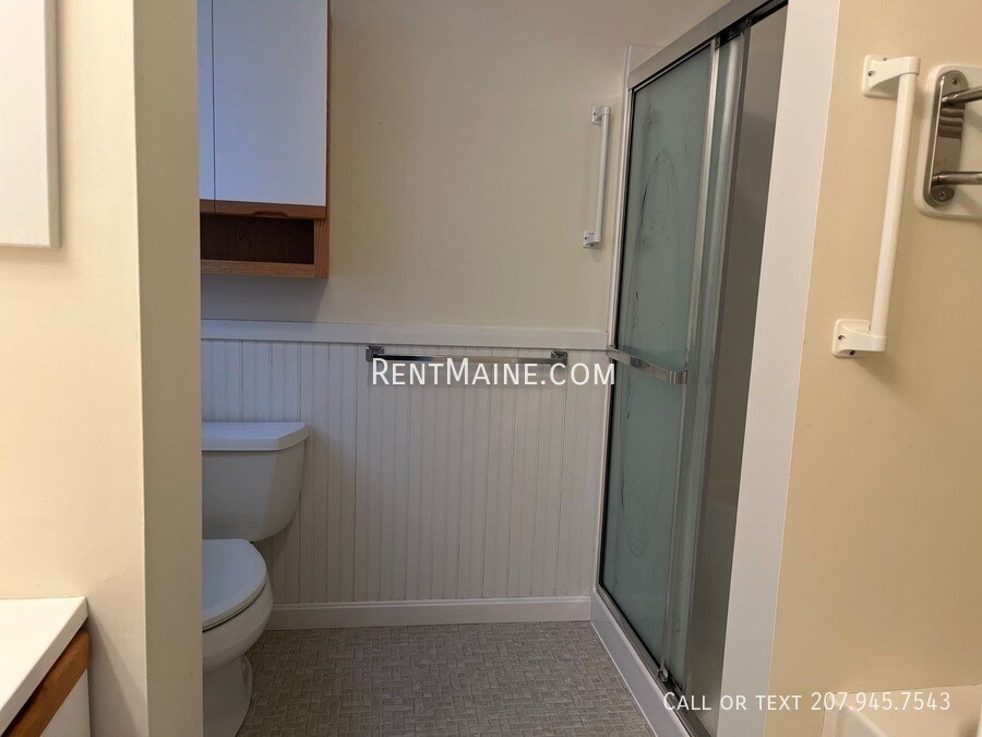 Building Photo - 33 Burleigh Rd