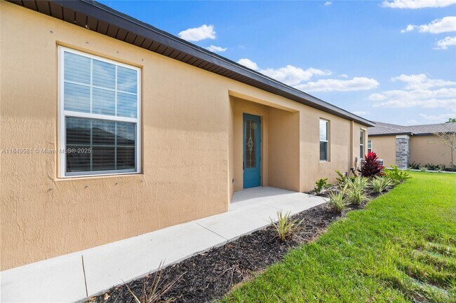 Building Photo - 5109 Joyous Pl