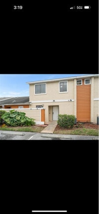 Building Photo - 15 Silver Park Cir