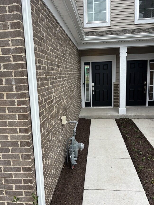 Building Photo - 7707 Nightshade Ln