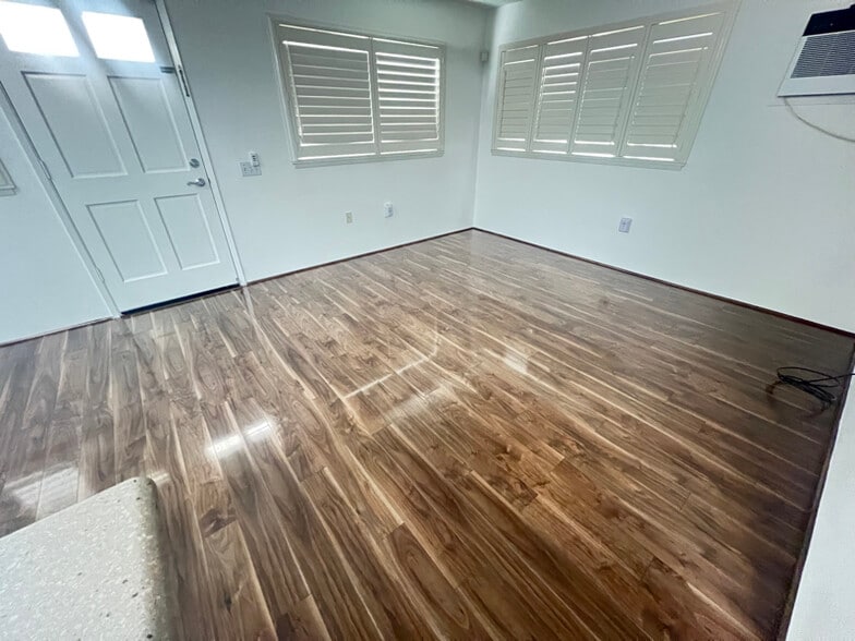 Building Photo - 91-1015-1015 Kamaaha Ave