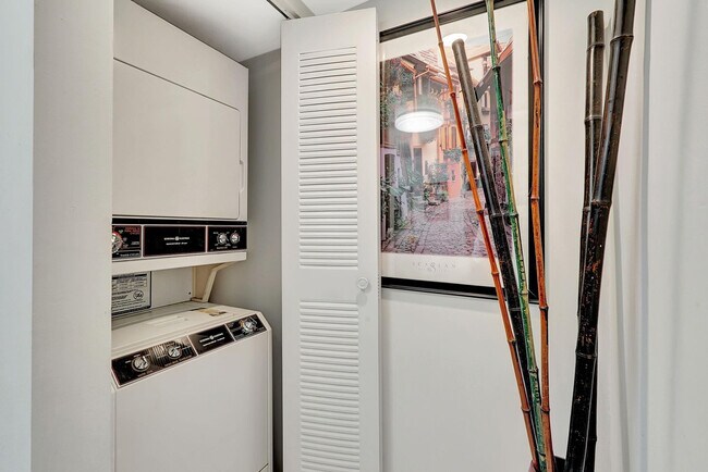 Building Photo - 1401 SW 128th Terrace