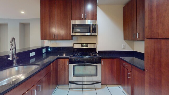 Building Photo - 1330 13th St NW