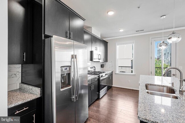 Building Photo - 24575 Rosebay Terrace