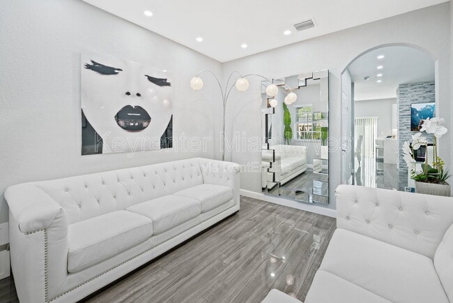 Building Photo - 22387 SW 89th Ave