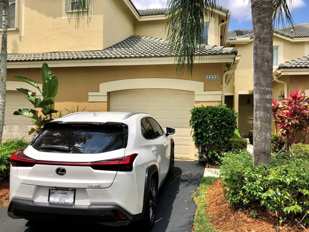 Building Photo - 2233 Ensenada Terrace