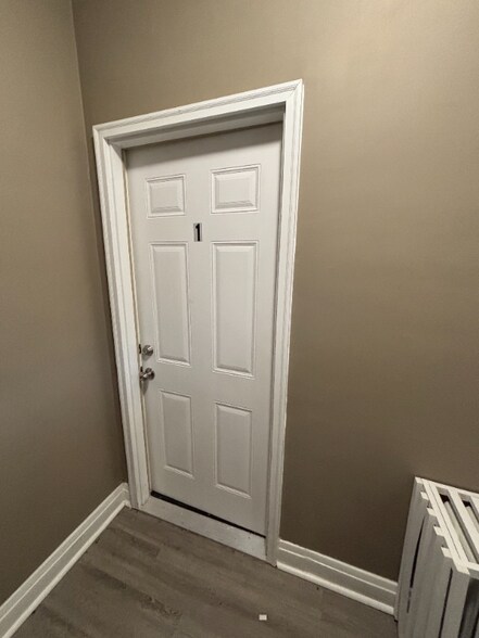 Building Photo - 1341 Marshall St