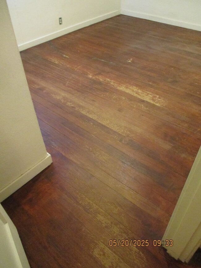 Building Photo - 50% OFF FIRST FULL MONTH'S RENT!