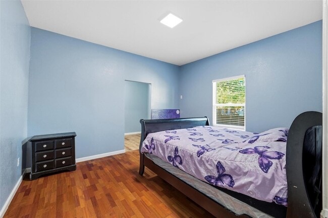 Building Photo - 2734 Fordham Rd