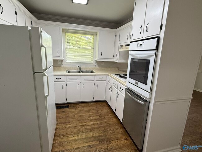 Building Photo - 3702 Vogel Dr NW
