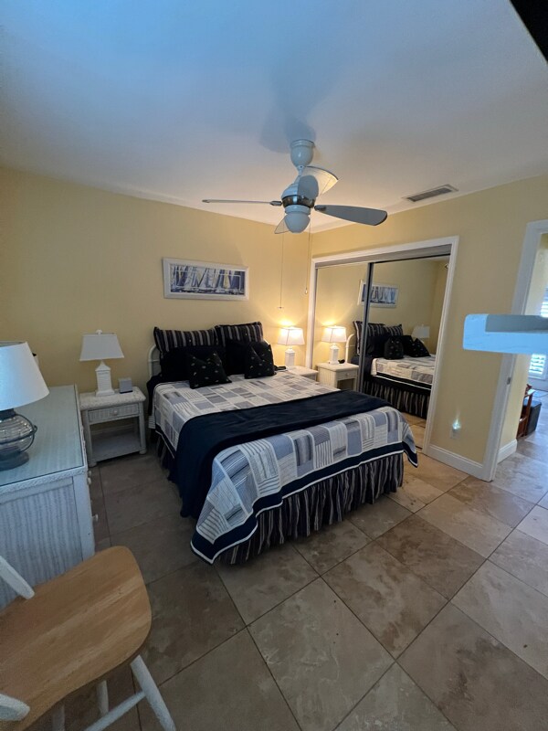 Building Photo - 5164 Beach Dr SE