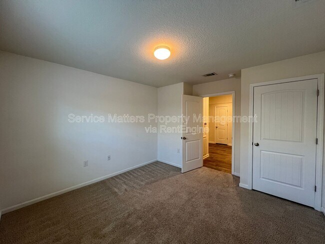 Building Photo - 4080 Roosevelt Way