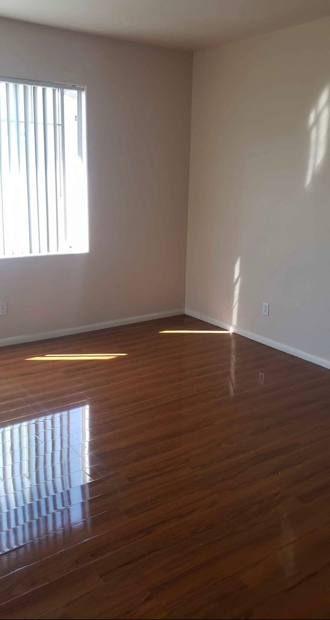 Building Photo - 10988 Ivy Hill Dr