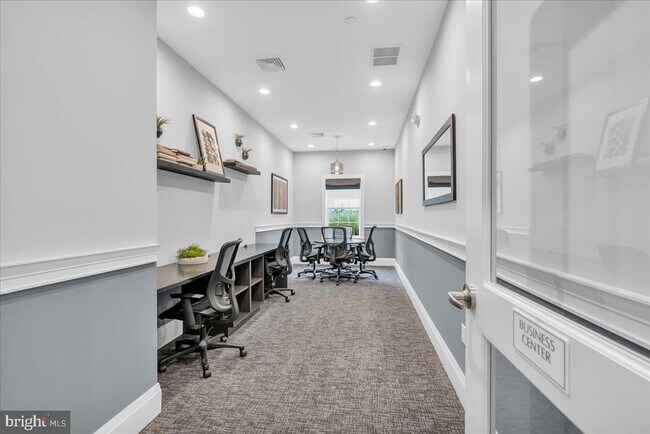Building Photo - 4023 Derby Ct