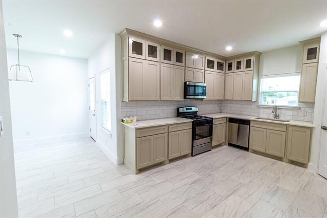 Building Photo - 536 Highview Ct