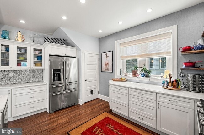 Building Photo - 217 Wayne Ave