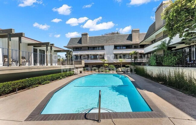 Building Photo - ***NEWLY RENOVATED 2 bed, 2 bath Townhouse in Carlsbad / La Costa - Available 06/01***