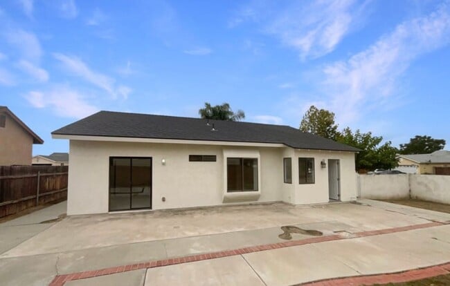 Building Photo - 376 Win Ct