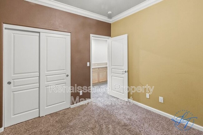 Building Photo - 194 S Veracruz Pl