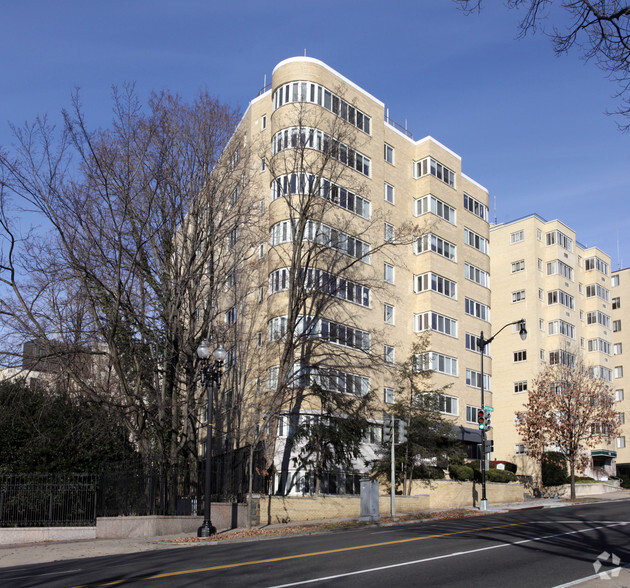 Primary Photo - Highview Towers