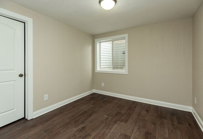 Building Photo - Perfect Single Family Home in Norwalk