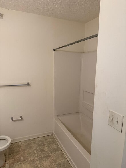 Building Photo - 1911 Wolftech Ln