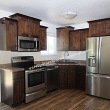 Building Photo - 2844 Lexington Ln