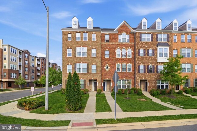 Building Photo - 13735 Air and Space Museum Pkwy