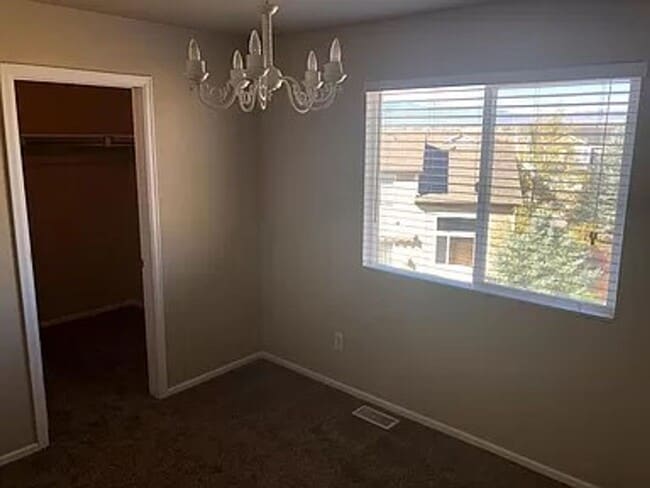 Building Photo - 2280 Pinyon Jay Dr