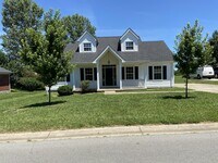 Building Photo - 127 Copperfield Way