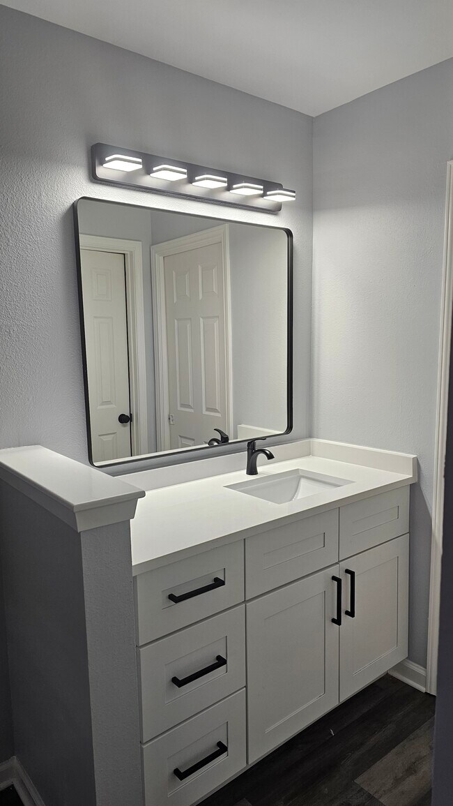 Building Photo - 263 Mooring Cir