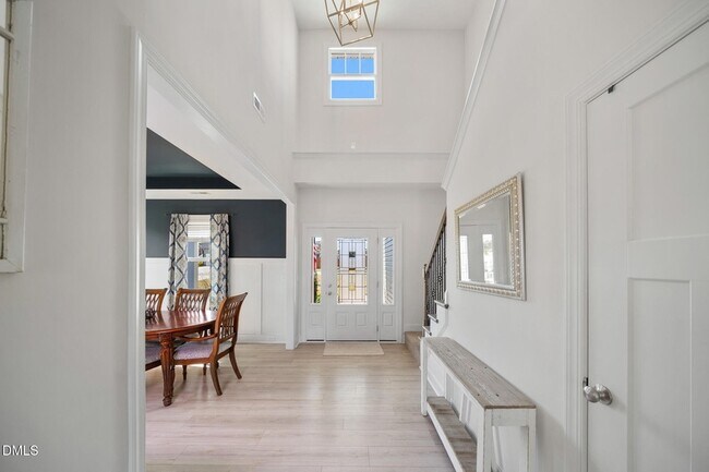 Building Photo - 26 Valleydale Dr