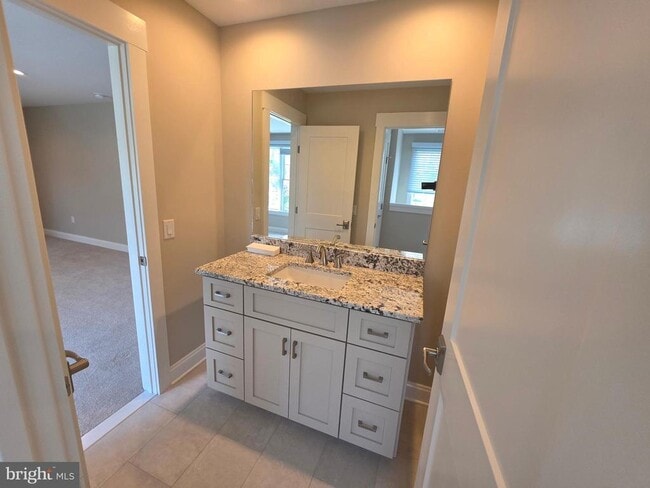 Building Photo - 94 Wolf Creek Cir