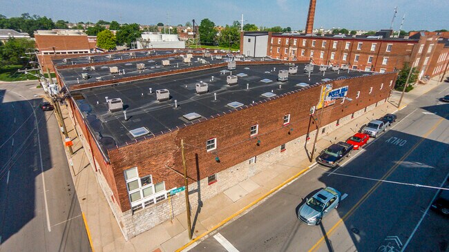 Building Photo - 585 S Upper St