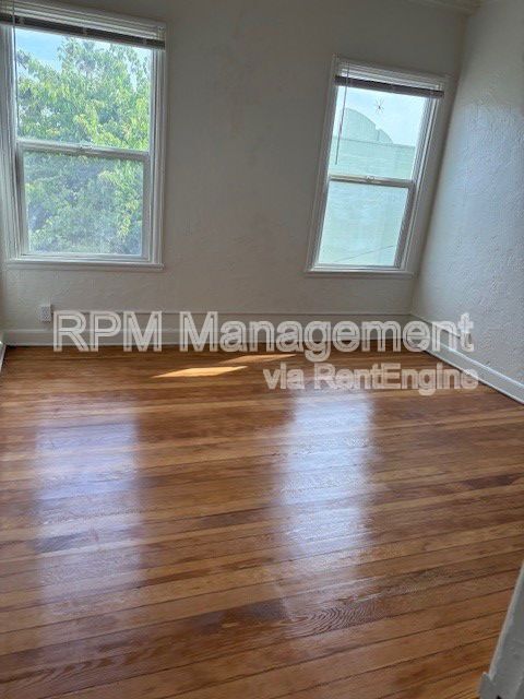Building Photo - 1523 N McCadden Pl