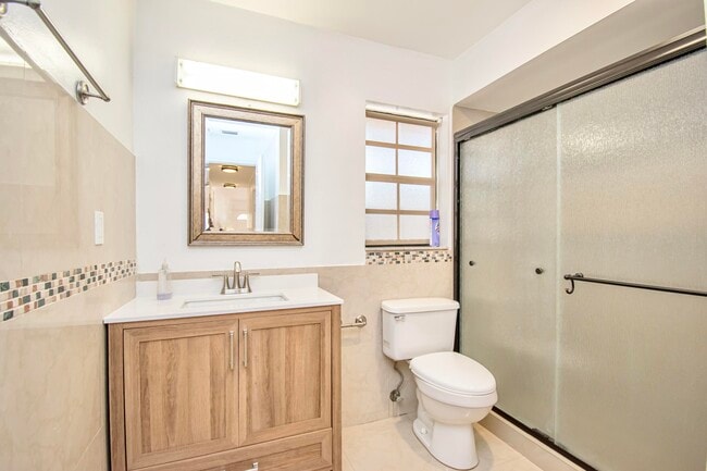 Building Photo - 21662 San Simeon Cir