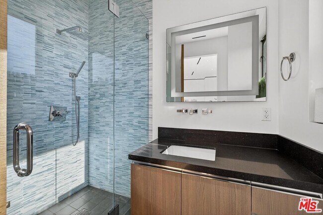 Building Photo - 17816 Porto Marina Way