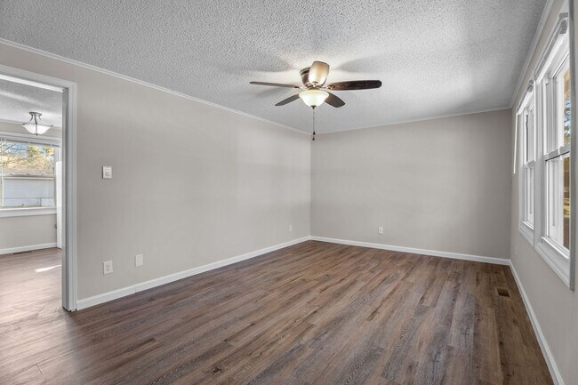 Building Photo - 114 Arrowood Dr