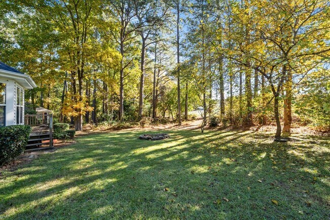 Building Photo - 43 S Lakeshore Dr