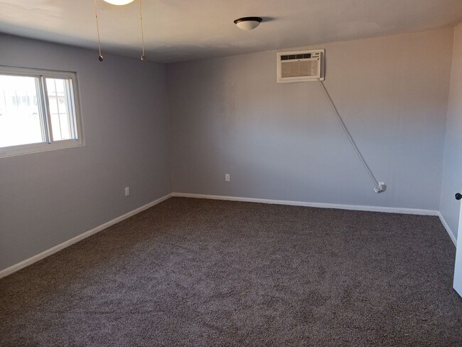 Building Photo - Amazing 3 Bedroom 2 Bath home in Tempe