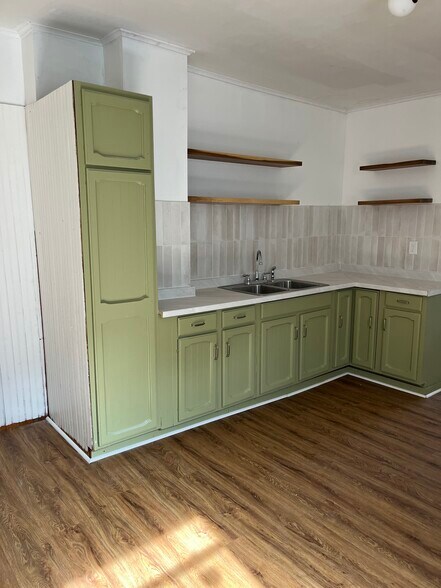 Building Photo - 188 3rd St