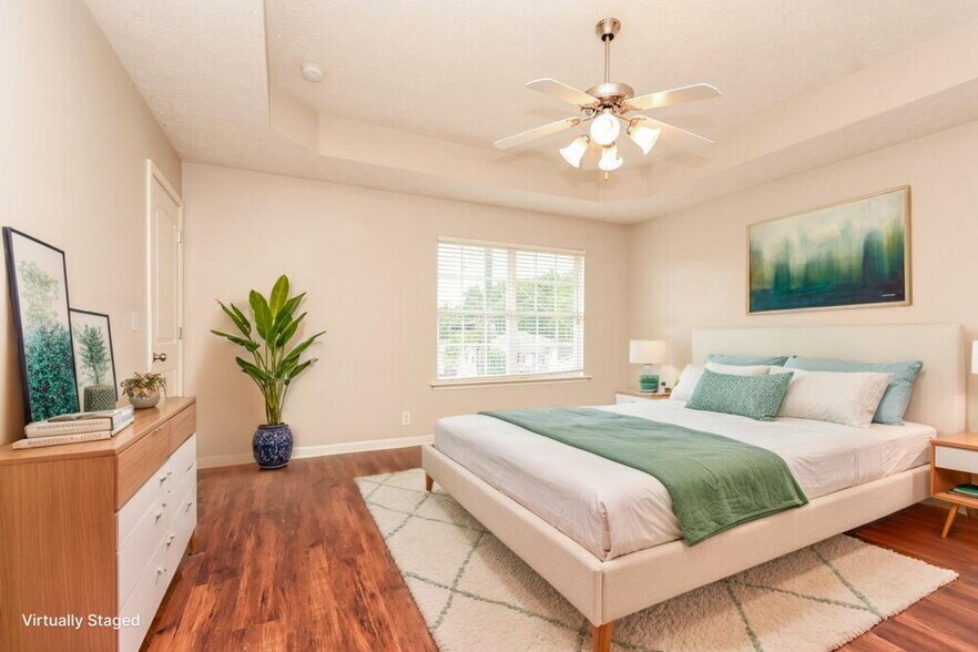 Building Photo - 412 Elegance Way