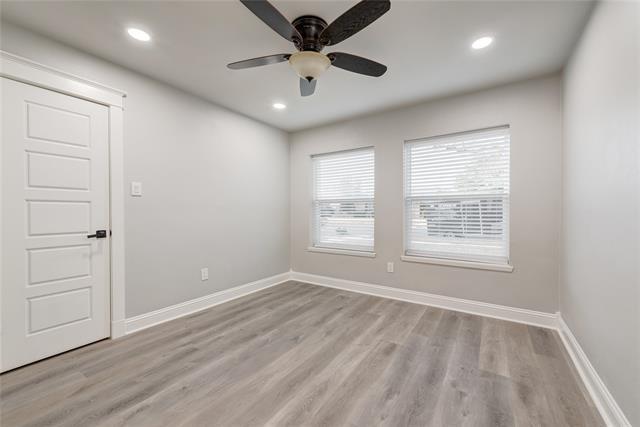 Building Photo - 227 Carolyn Dr