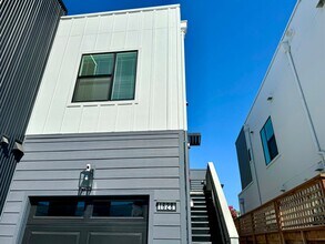 Building Photo - 1628 Tecado Dr