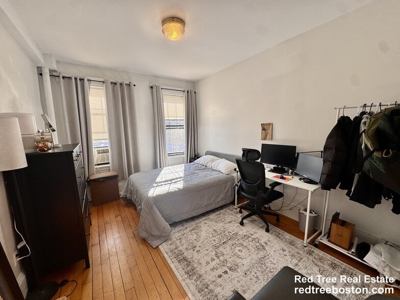 Building Photo - 1173 Commonwealth Ave