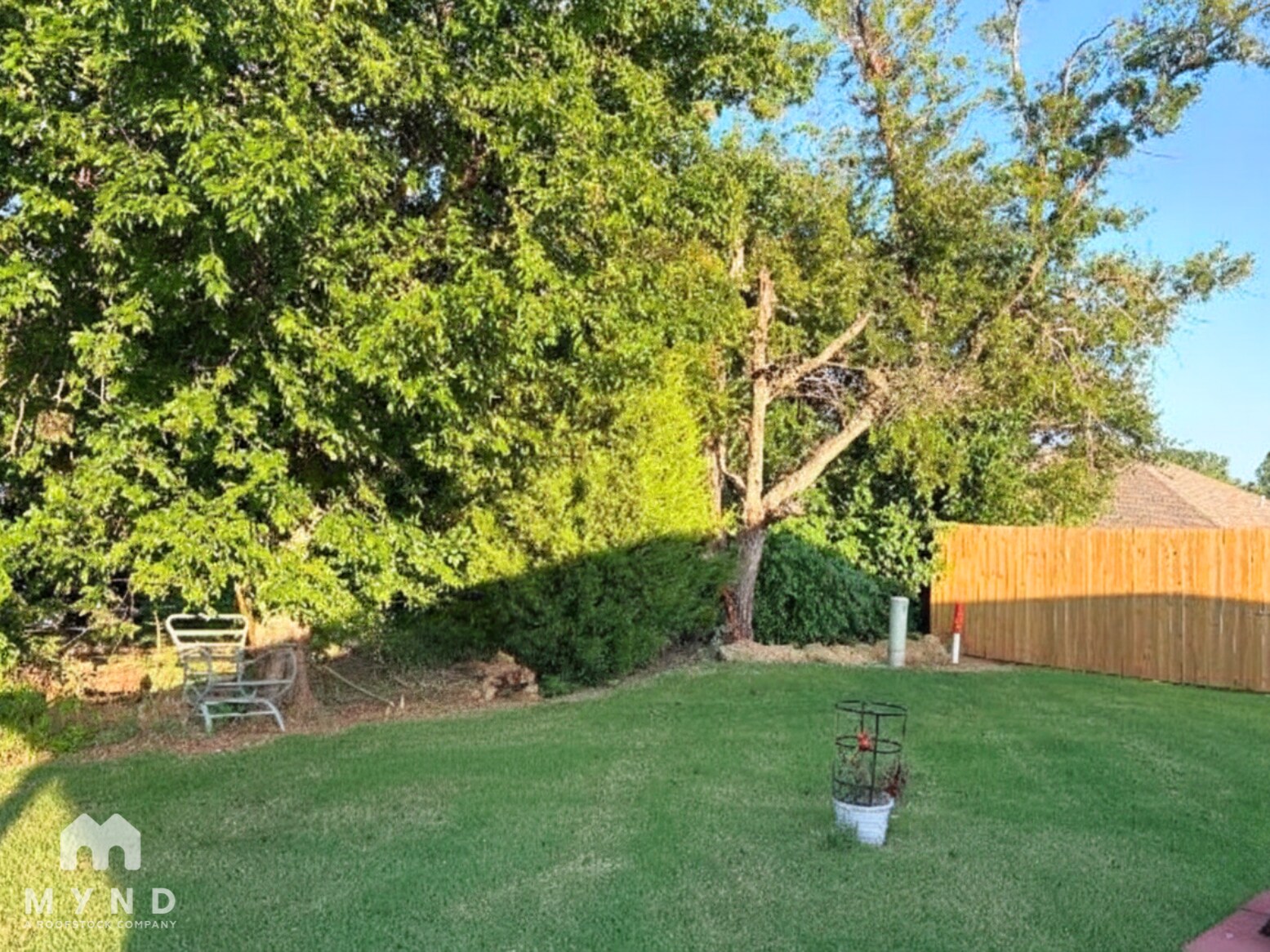 Building Photo - 1112 N Pheasant Way